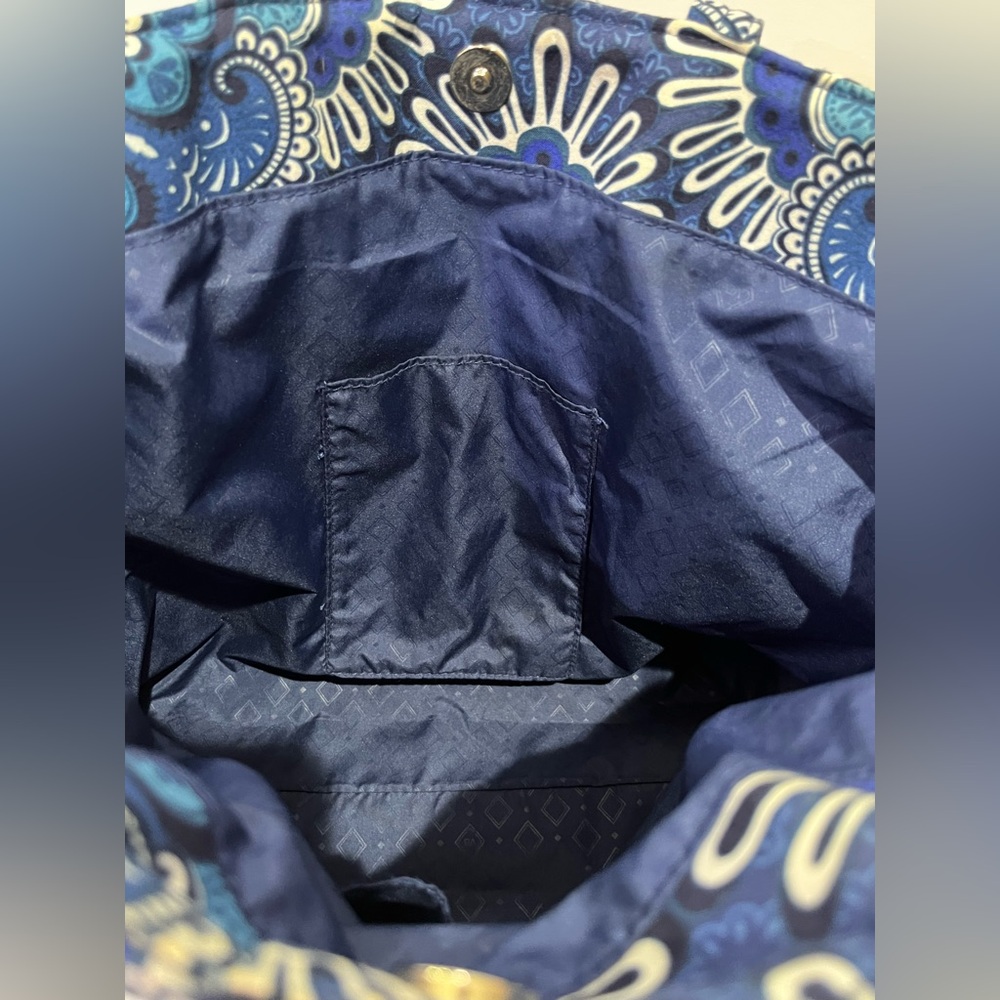 Vera Bradley Blue Floral Quilted Tote - Picture 5 of 9